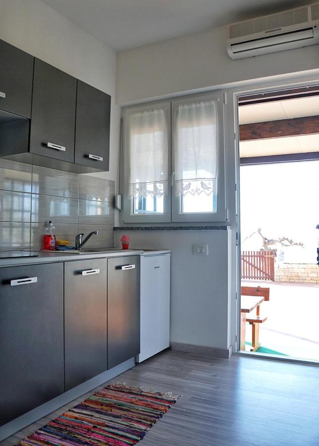 Apartmani Vesna Замбратія Екстер'єр фото